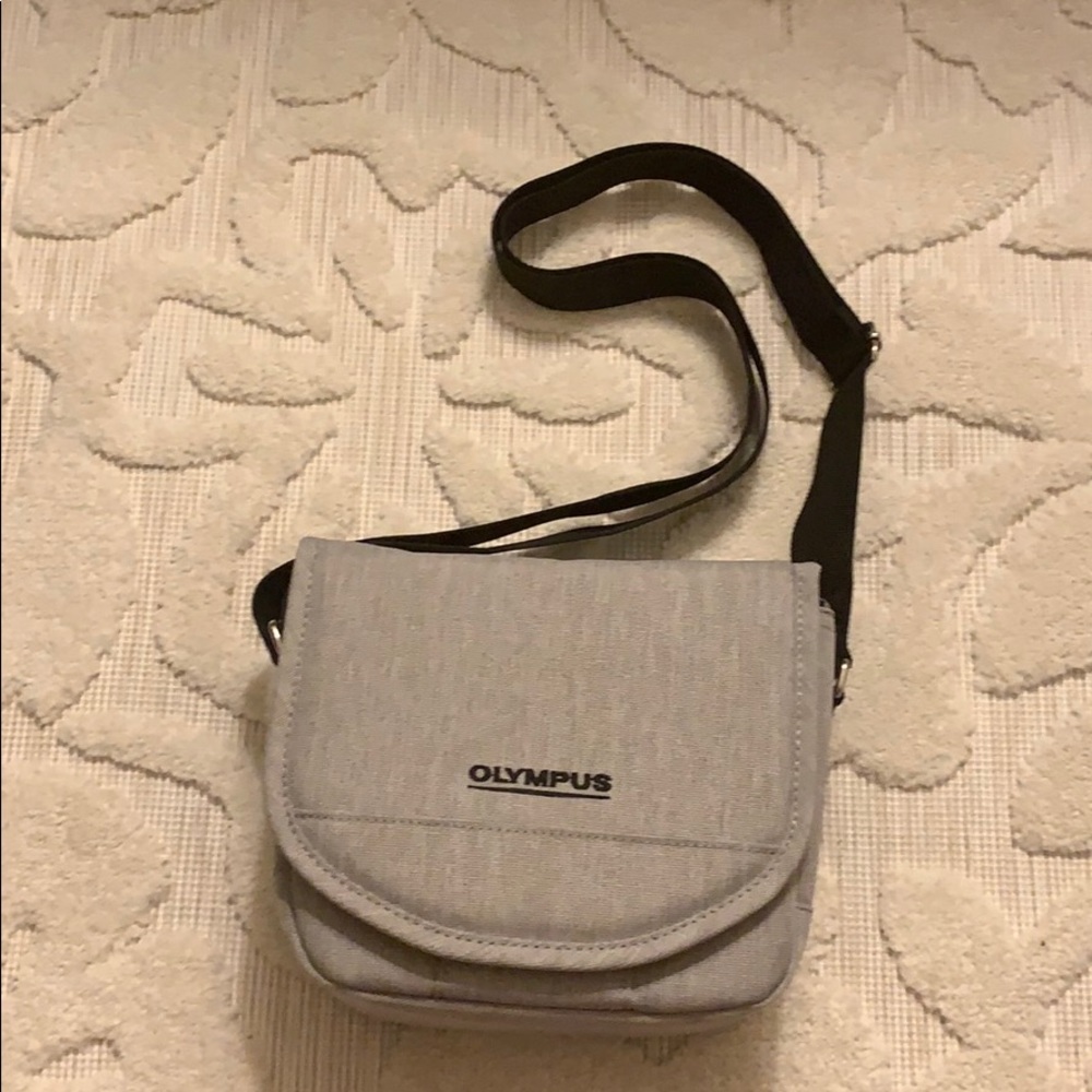 NEW OLYMPUS CAMERA BAG